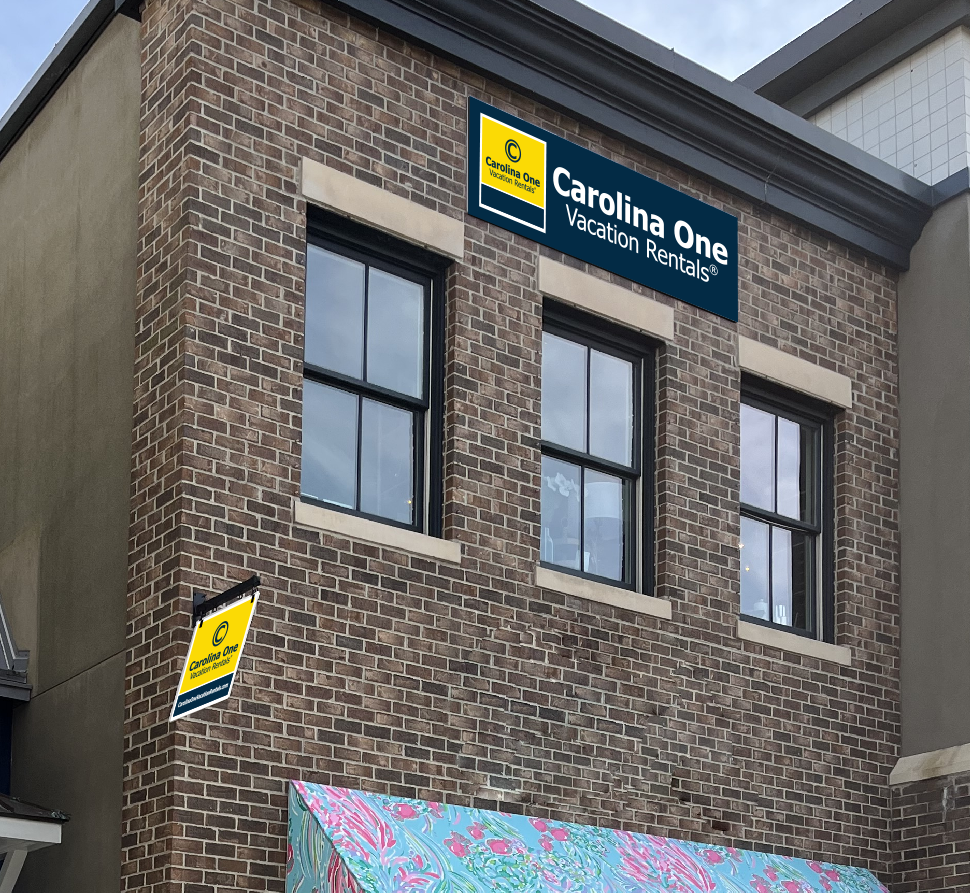 Staff member SEABROOK & KIAWAH TEAM: